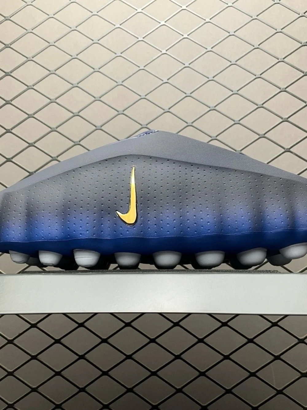 Brand new blue Nike Mind 001 slippers (box not included)